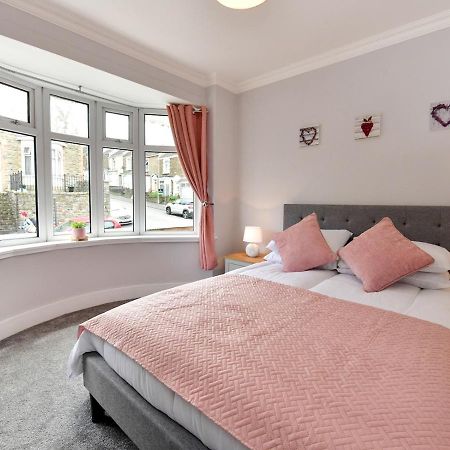 Pass The Keys Newly Refurbished Modern Bungalow - Pets Welcome Villa Swansea Esterno foto