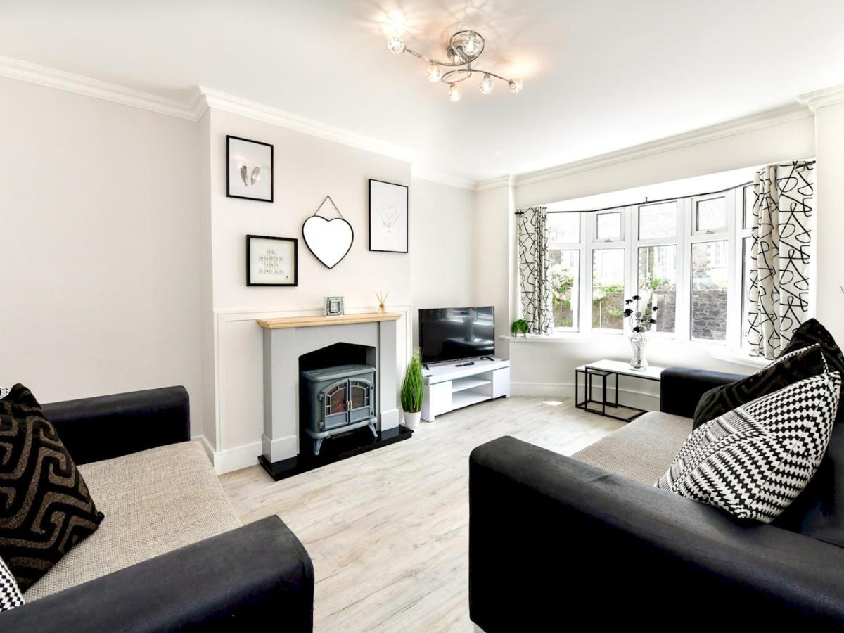 Pass The Keys Newly Refurbished Modern Bungalow - Pets Welcome Villa Swansea Esterno foto
