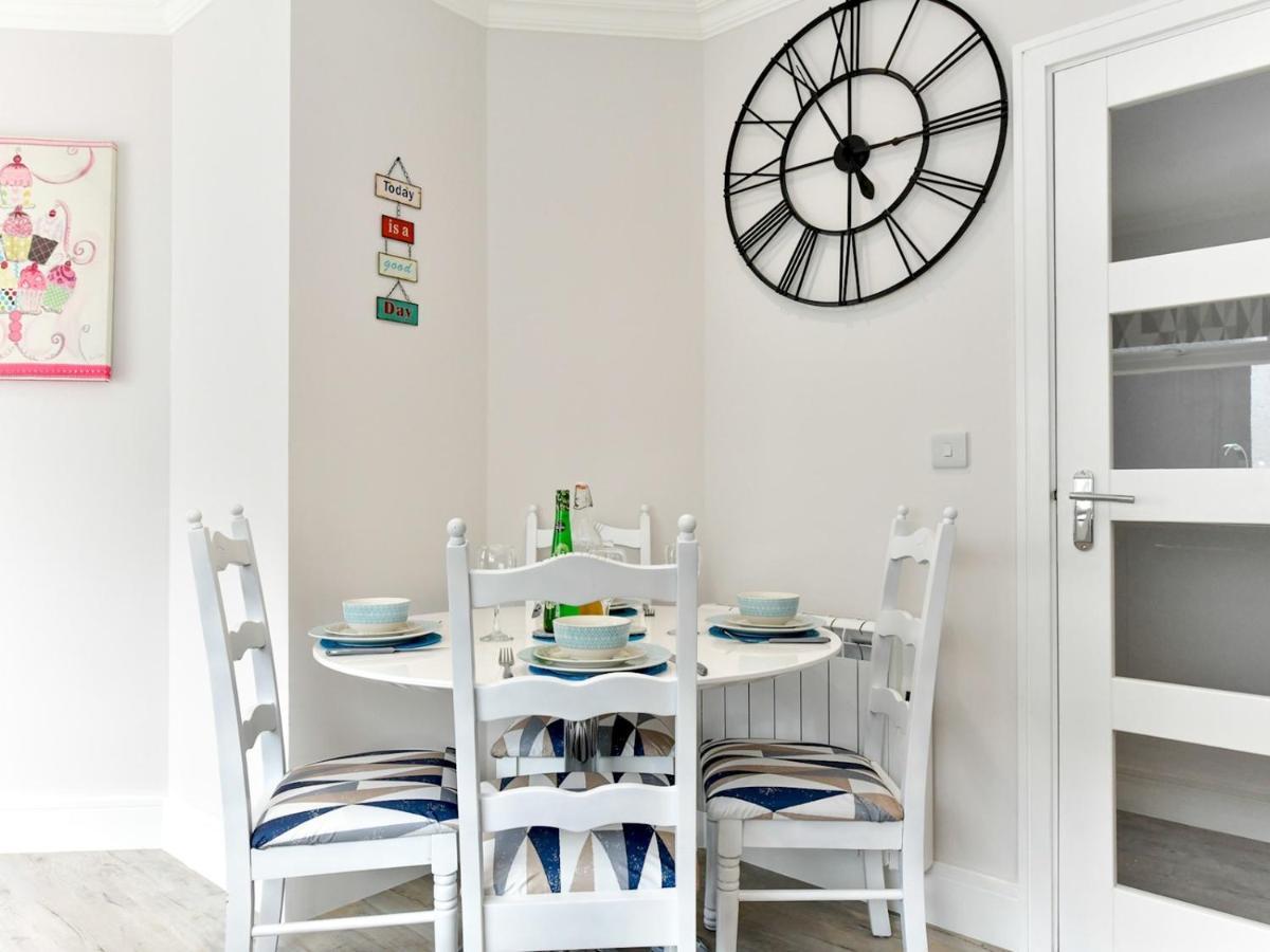 Pass The Keys Newly Refurbished Modern Bungalow - Pets Welcome Villa Swansea Esterno foto